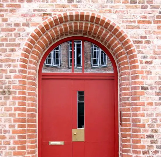 Leistungen Fenster und Tueren